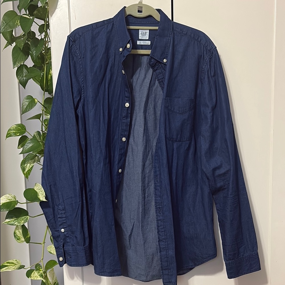 GAP Men's Casual Button Down Shirt - Navy Blue